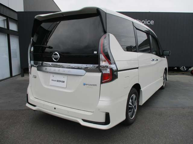 セレナ1.2 e-POWER ハイウェイスターV