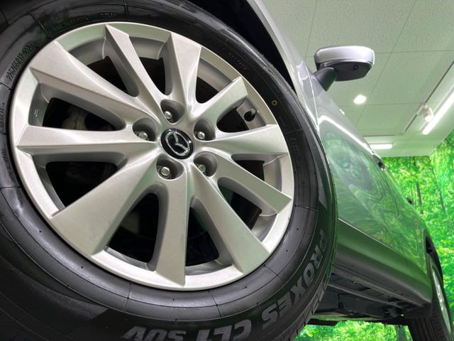 �y����17�C���`�A���~�z�C�[���z�O�ςɃ}�b�`���������A���~�z�C�[���𑕒����Ă���܂��B�e��ЊO�A���~�z�C�[����A�X�^�b�h���X�^�C�����戵�����Ă���܂��B���񂲑��k����������