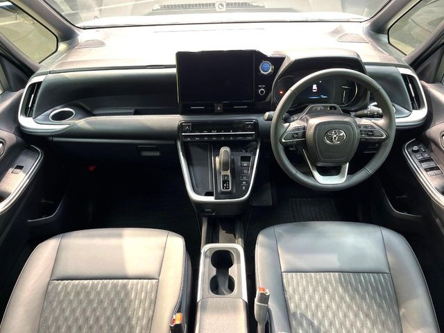 ノア1.8 ハイブリッド S-Z