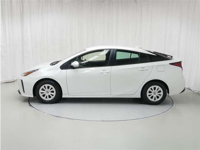 プリウス1.8 S E-Four 4WD