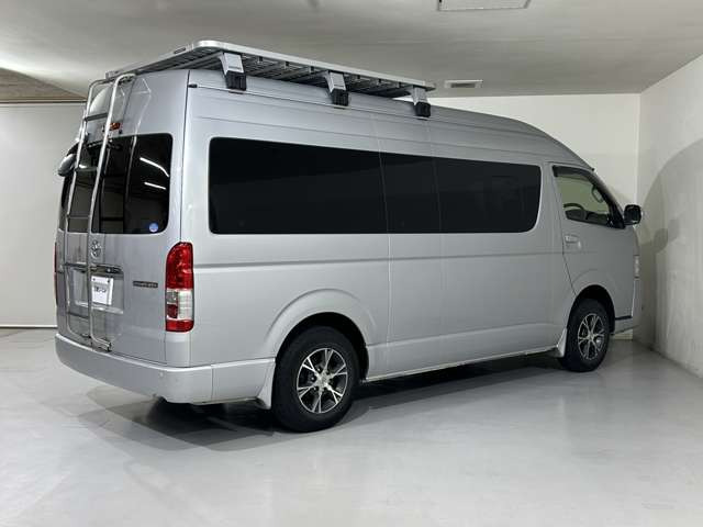 ハイエース2.7 グランドキャビン 4WD
