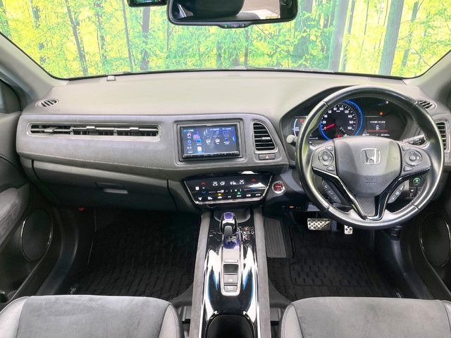 ヴェゼル1.5 ハイブリッド RS ホンダセンシング