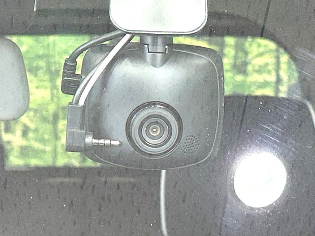 �y�h���C�u���R�[�_�[�z�h���C�u���R�[�_�[����!���s���͂������A������^�]�⎖�̂ɑ��������ہA�f���ŋL�^���A����̃��X�N�ɔ����܂��B���L�^�pSD�J�[�h�͂��q�l�����g�ł��������������K�v������܂��B