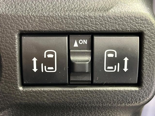 �y�����p���[�X���C�h�h�A�z�X�}�[�g�L�[��^�]�Ȃ̃X�C�b�`�Ō�ȗ����X���C�h�h�A�̊J���\���d��������͂����ăh�A���J����K�v�������A�����Ȃ��q�l�ł��ȒP�ɊJ���߂ł����K�ł���