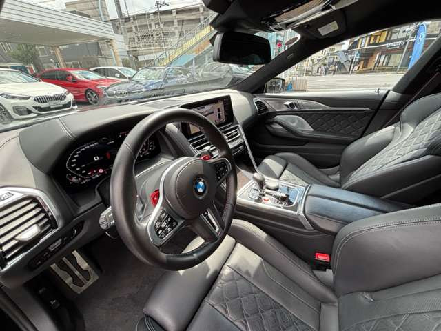 M8グランクーペコンペティション 4WD