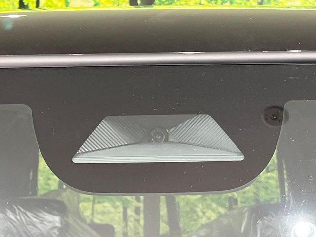 �y�z���_�Z���V���O�z���s���ɑO���̎ԗ�����F�����A�Փ˂������Ȏ��͌x��ƃu���[�L�ŏՓˉ���Ɣ�Q�y�����A�V�X�g�B�����S�Ƀh���C�u�����y���݂��������܂��B