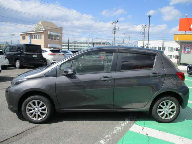 ヴィッツ1.3 F 4WD