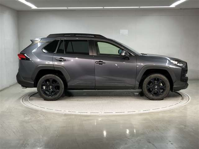 RAV42.0 アドベンチャー オフロードパッケージ 4WD