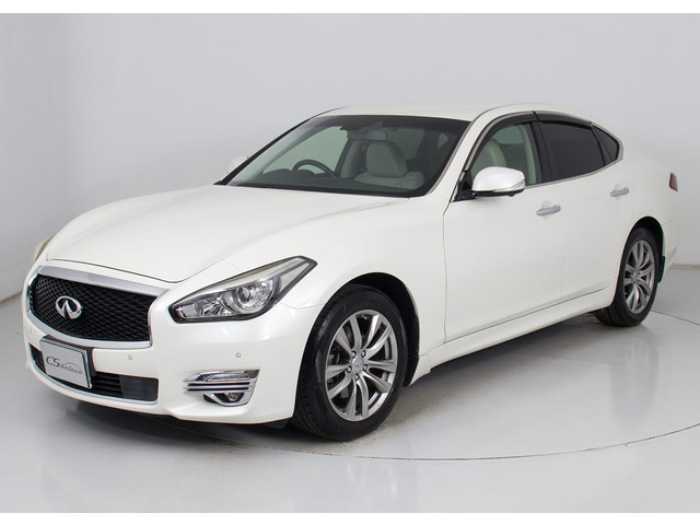 ガラス系ボディコーティングご施工可能です!下地作りからこだわり塗装面の艶や輝きを取り戻し肉厚被膜で塗装面を守ります!