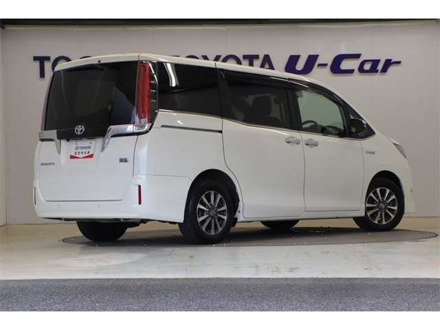 エスクァイアハイブリッド1.8 Gi