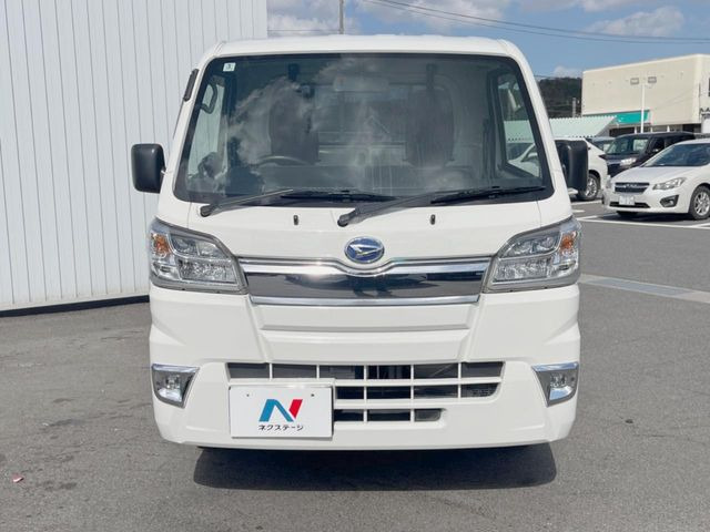 ���Ђł́A�S�ԁw�C�����Ȃ��x�̂��Ԃ̂ݎ�舵���Ă���܂��B��C�o�C���[�ɂ�錵�I�����d����̌�A���Ɍ�̎ԗ��`�F�b�N���s���A�l�N�X�e�[�W���F�肵�����i���Ȓ��ÎԂ����񋟂��Ă���܂��B