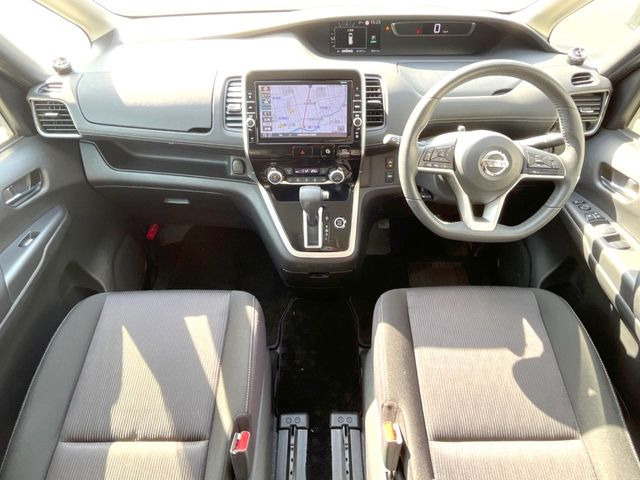 セレナ2.0 ハイウェイスター VセレクションII