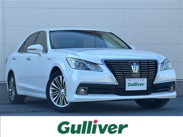 クラウンハイブリッド 2.5 ロイヤルサルーン