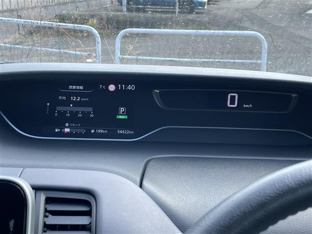 セレナ2.0 ハイウェイスターV 4WD