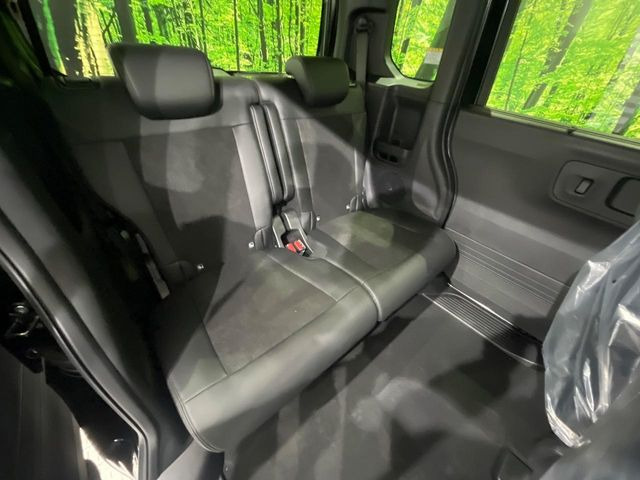 ���i���ȃI���W�i���t���A�}�b�g���I�v�V�����ɂĂ��p�ӂ��Ă���܂��B���D���ȃf�U�C����J���[�����Ԃɍ��킹�đI��ł����������Ƃ��ł��܂���