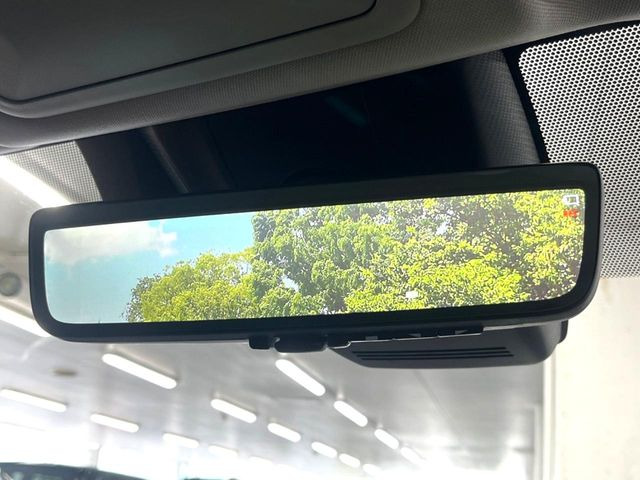 �y�f�W�^���C���i�[�~���[�z��Ȃ̑傫�ȉו��⓯��҂Ō�����m�F���Â炢���ł����S!�J�������B�e�����ԗ�����̉f�������[���~���[���ɕ\���B�N���A�Ȏ��E�ŏ󋵂̊m�F���\�ł�!