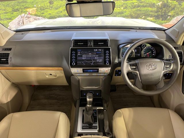 ランドクルーザープラド2.7 TX Lパッケージ マットブラック エディション 4WD