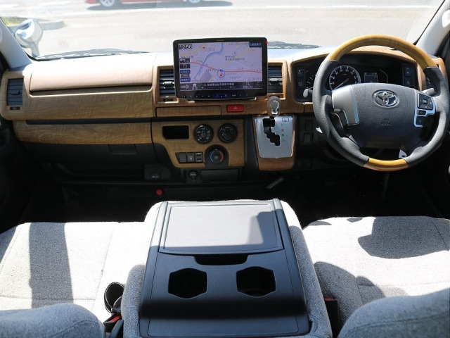 ハイエースバン2.8 DX ロング ディーゼル 4WD