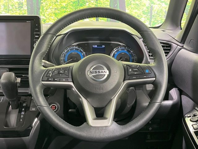 �y�����v�����X�e�A�����O�z�㎿�Ȋv���g�p���邱�ƂŁA��ɂ����������݂ƂĂ��^�]���₷���n���h���ł���