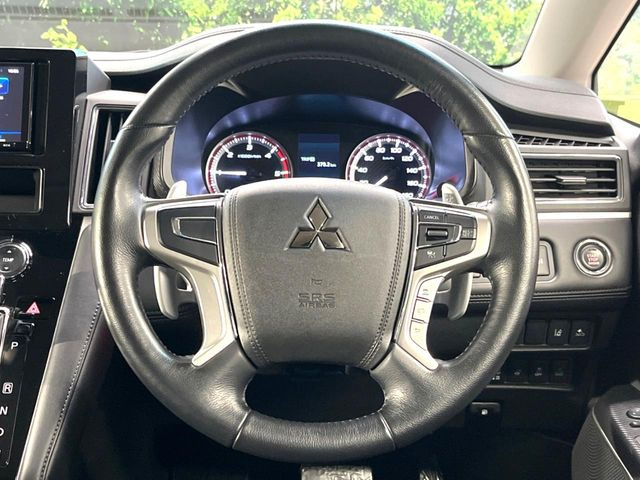 �y�����v�����X�e�A�����O�z�㎿�Ȋv���g�p���邱�ƂŁA��ɂ����������݂ƂĂ��^�]���₷���n���h���ł���