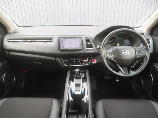 ヴェゼル1.5 ハイブリッド Z ホンダセンシング 4WD