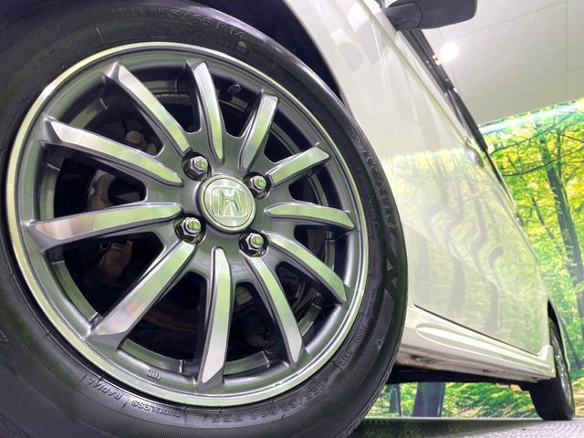 �y����14�C���`�A���~�z�C�[���z�O�ςɃ}�b�`���������A���~�z�C�[���𑕒����Ă���܂��B�e��ЊO�A���~�z�C�[����A�X�^�b�h���X�^�C�����戵�����Ă���܂��B���񂲑��k����������