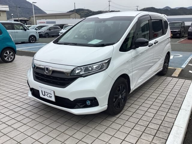 フリード1.5 ハイブリッド G