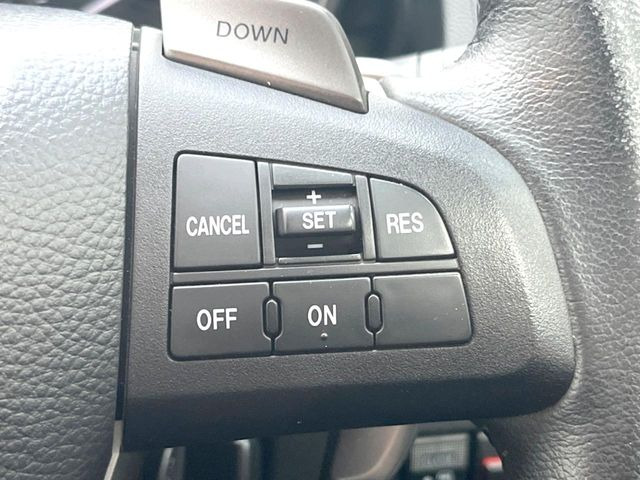 �y�N���[�Y�R���g���[���z�������H�����N���N���s�B�A�N�Z���𗣂��Ă���葬�x�ő��s���ł��A�������^�]���̕��S���y��!�����E�������ȒP�ȃX�C�b�`����Œ����ł��܂��B