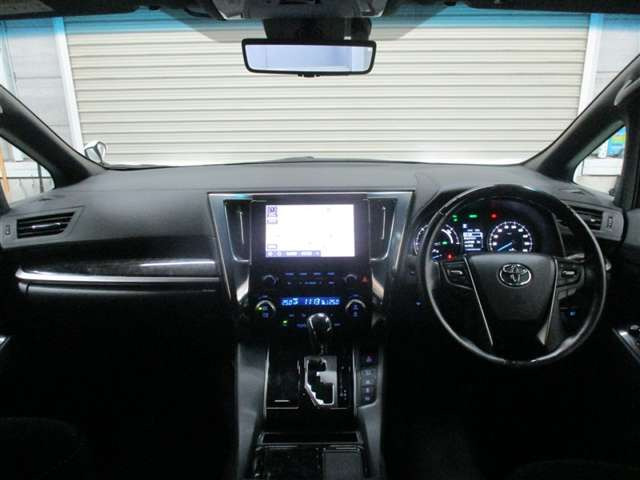 アルファードハイブリッド 2.5 S タイプゴールド E-Four 4WD