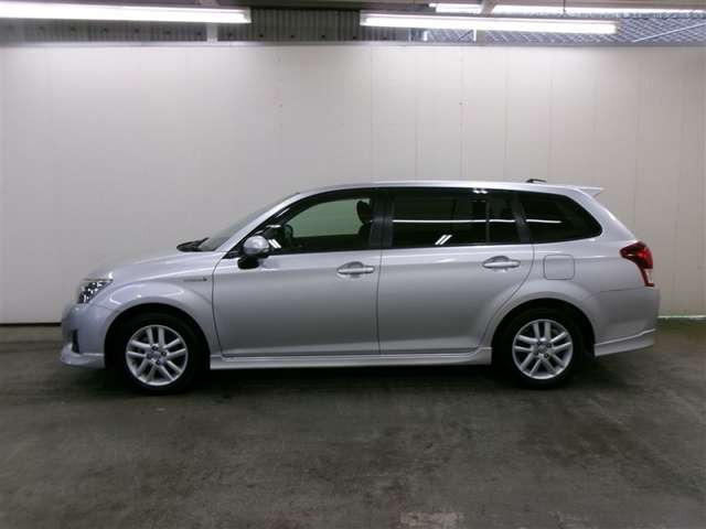 カローラフィールダー