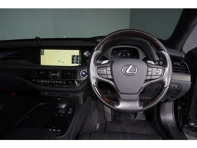 LS500h エグゼクティブ