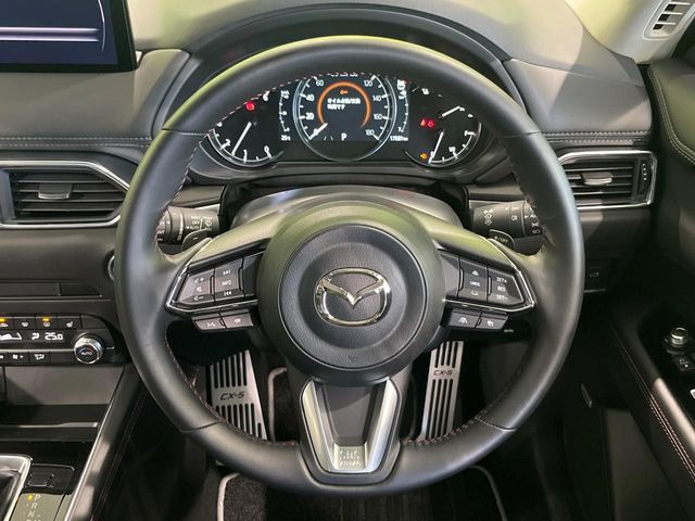 �y�����v�����X�e�A�����O�z�㎿�Ȋv���g�p���邱�ƂŁA��ɂ����������݂ƂĂ��^�]���₷���n���h���ł���