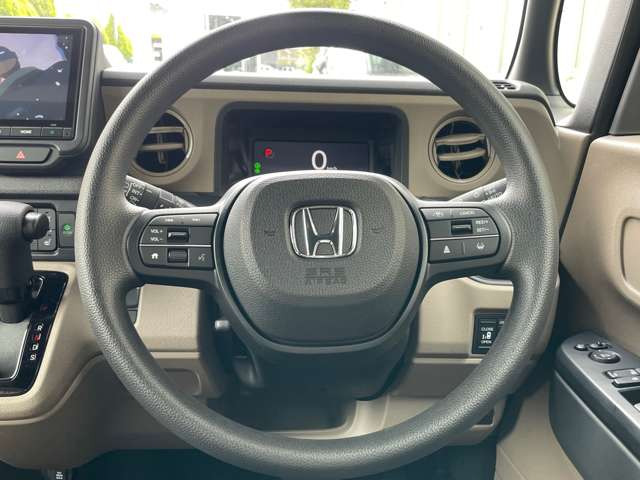 N-BOXジョイ 2トーン