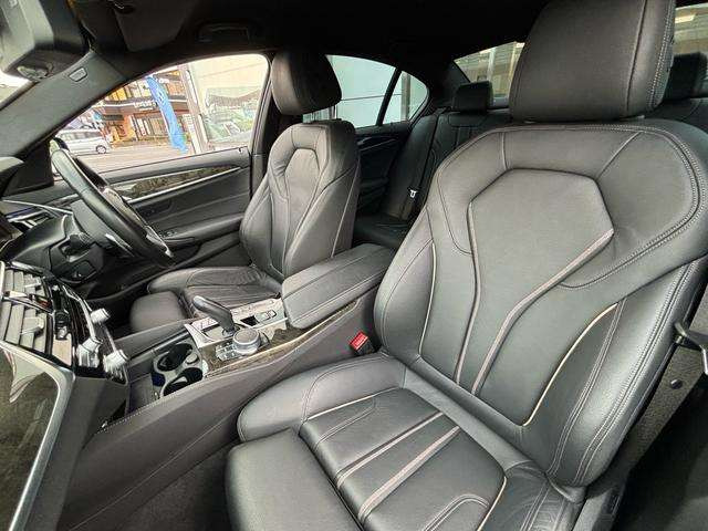 5シリーズセダン523d xドライブ Mスポーツ 4WD