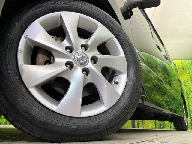 �y����16�C���`�A���~�z�C�[���z�O�ςɃ}�b�`���������A���~�z�C�[���𑕒����Ă���܂��B�e��ЊO�A���~�z�C�[����A�X�^�b�h���X�^�C�����戵�����Ă���܂��B���񂲑��k����������