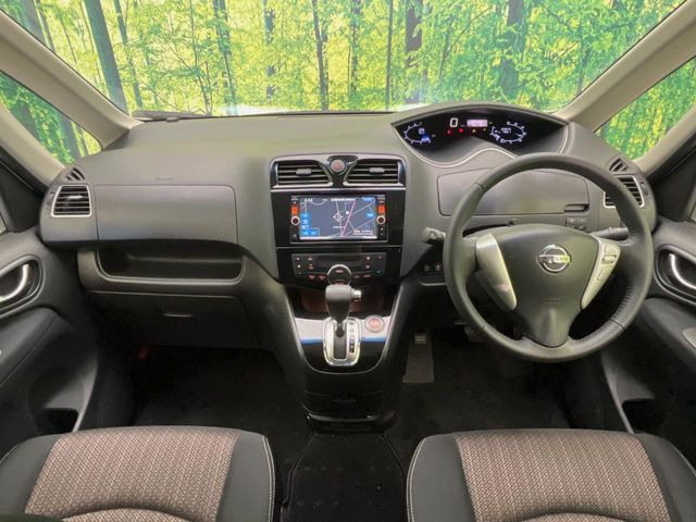 セレナ2.0 ハイウェイスター S-HYBRID