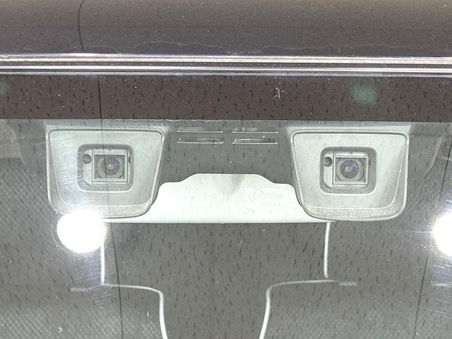 �y�X�Y�L �Z�[�t�e�B�T�|�[�g�z���s���ɑO���̎ԗ�����F�����A�Փ˂������Ȏ��͌x��ƃu���[�L�ŏՓˉ���Ɣ�Q�y�����A�V�X�g�B�����S�Ƀh���C�u�����y���݂��������܂��B