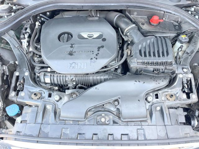 �����X�ł́A�e���[�J�[�̐�p�f�f�e�X�^�[�𓱓��B���Ǝ��i�����e�N�j�J���X�^�b�t���풓���Ă���܂��̂ŁA������̍ۂɂ����S���Ă����p���������܂��B