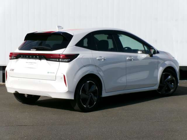 ノートオーラ1.2 G レザーエディション