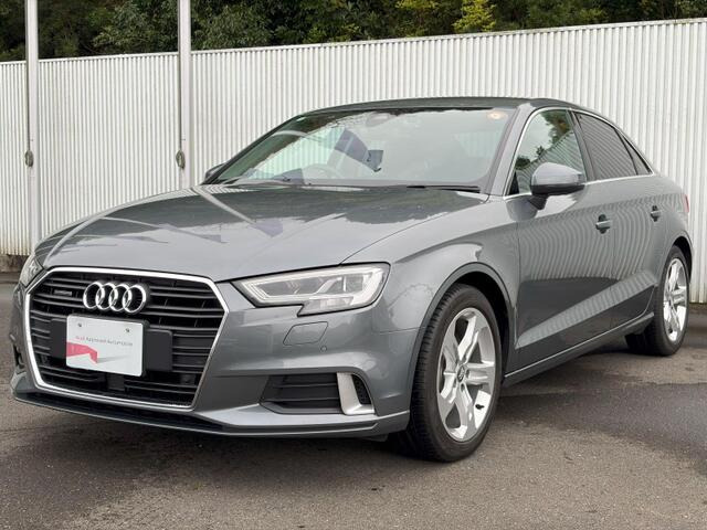 A3セダン2.0 TFSI クワトロ スポーツ 4WD