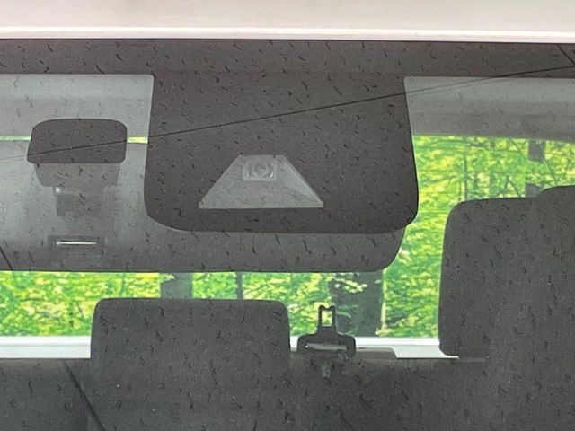 �y�v���N���b�V���Z�[�t�e�B�z�O���̎ԗ��������m���A�Փ˂������Ȏ��͌x��Œ��ӂ𑣂��A�u���[�L�𓥂ޗ͂��T�|�[�g�B�u���[�L�𓥂߂Ȃ������ꍇ�͏Փ˔�Q�y���u���[�L���쓮�A�Փˉ�����T�|�[�g���܂��B