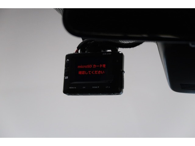 アクア1.5 G GRスポーツ・17インチパッケージ