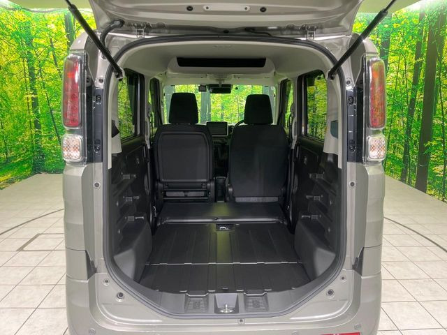 ���i�̂���������ʋ΁A���}���ɏ\���ȉ׎��X�y�[�X���m�ۂ��Ă���܂��B�Z�J���h�V�[�g��|���ƁA�傫�ȉו��̐ύڂ��\�ł���