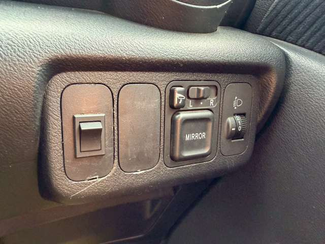 �C�ɂȂ邨�Ԃ�����܂�����E�̓d�b�ԍ����璼�ڂ��X�ɂ��₢���킹���������B�x�����@����ԗ����A��Ԃ܂łȂ�ł������������Ē����܂��B�X�^�b�t�ꓯ���A�����҂����Ă���܂��B