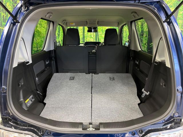 ���i�̂���������ʋ΁A���}���ɏ\���ȉ׎��X�y�[�X���m�ۂ��Ă���܂��B�Z�J���h�V�[�g��|���ƁA�傫�ȉו��̐ύڂ��\�ł���