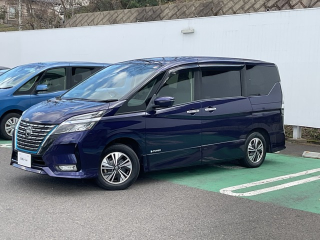 セレナ1.2 e-POWER ハイウェイスターV
