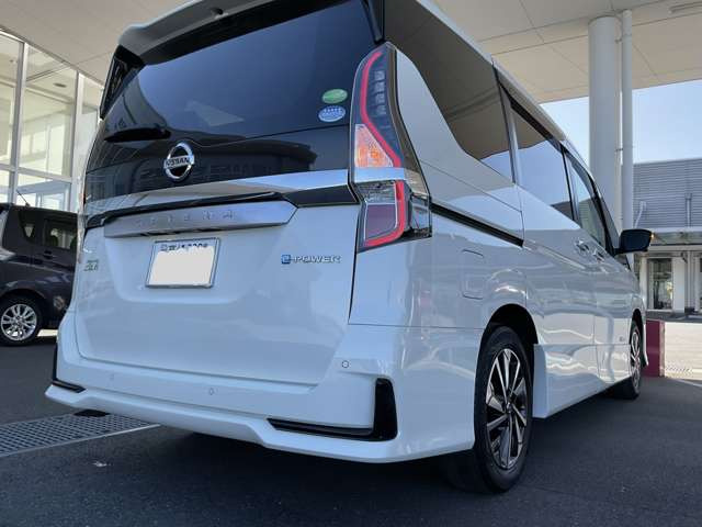 セレナ1.2 e-POWER ハイウェイスターV