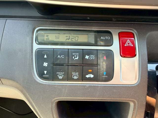 �C�ɂȂ邨�Ԃ�����܂�����E�̓d�b�ԍ����璼�ڂ��X�ɂ��₢���킹���������B�x�����@����ԗ����A��Ԃ܂łȂ�ł������������Ē����܂��B�X�^�b�t�ꓯ���A�����҂����Ă���܂��B