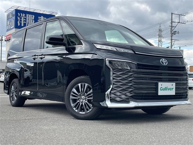 ヴォクシー1.8 ハイブリッド S-Z E-Four 4WD