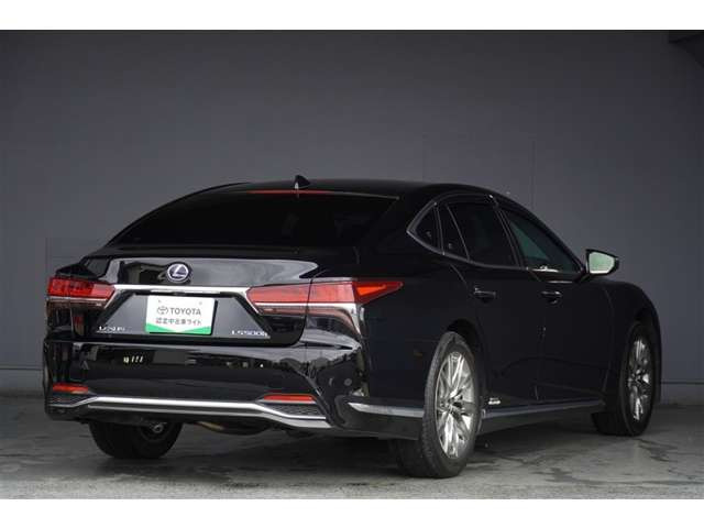 LS500h エグゼクティブ